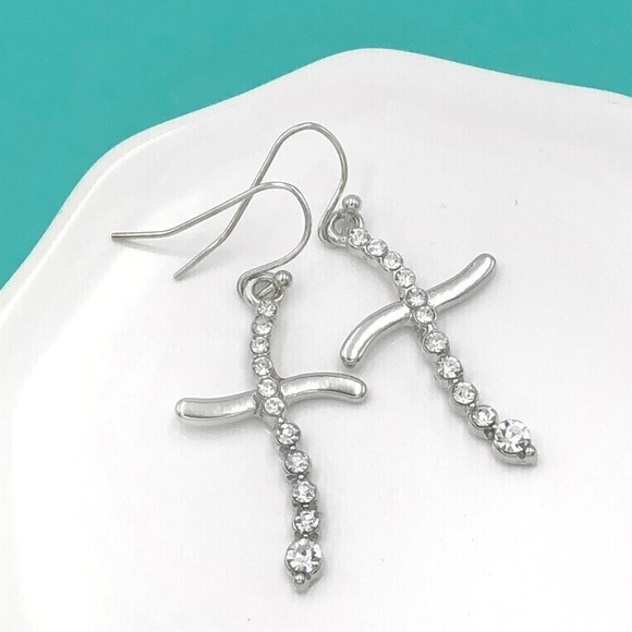 🌼 Silver Rhinestone Simple Cross Dangle Earrings Cross Earrings - Picture 1 of 2
